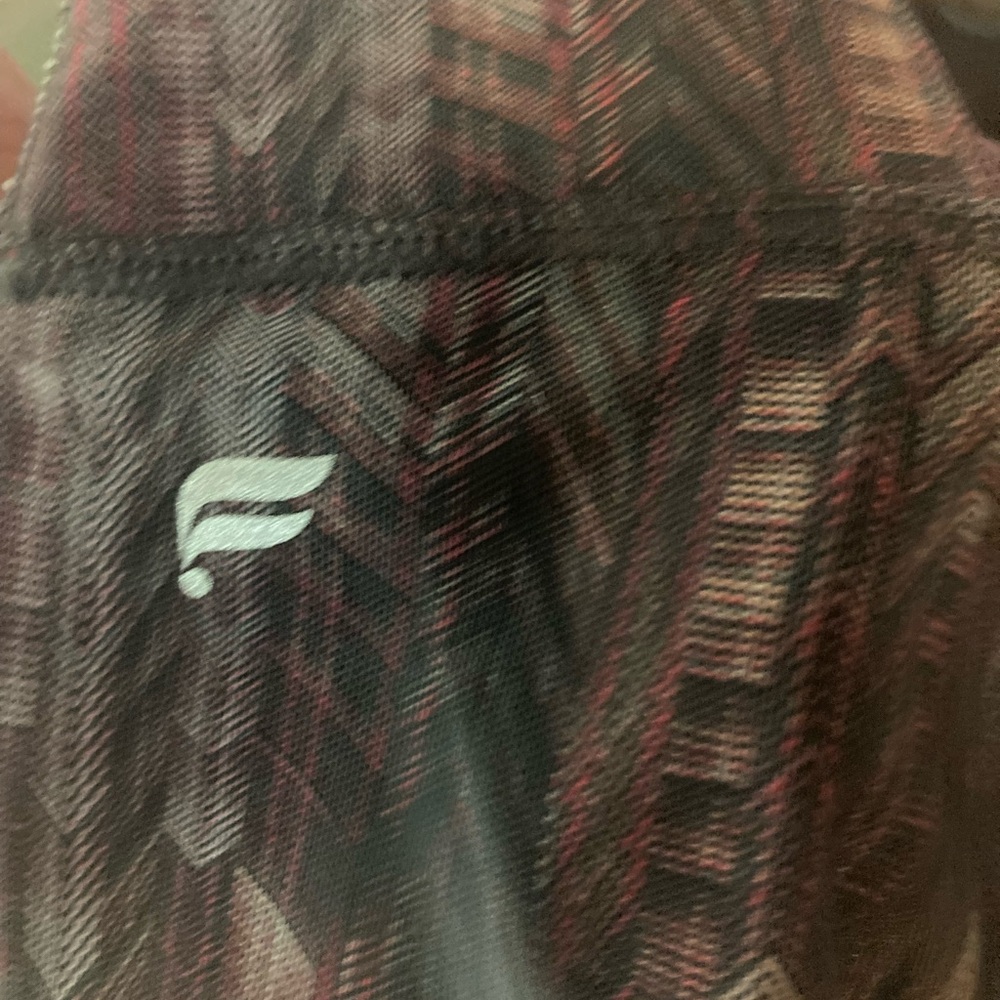 Fabletics Multi-Color Patterned Leggings - Picture 5 of 5